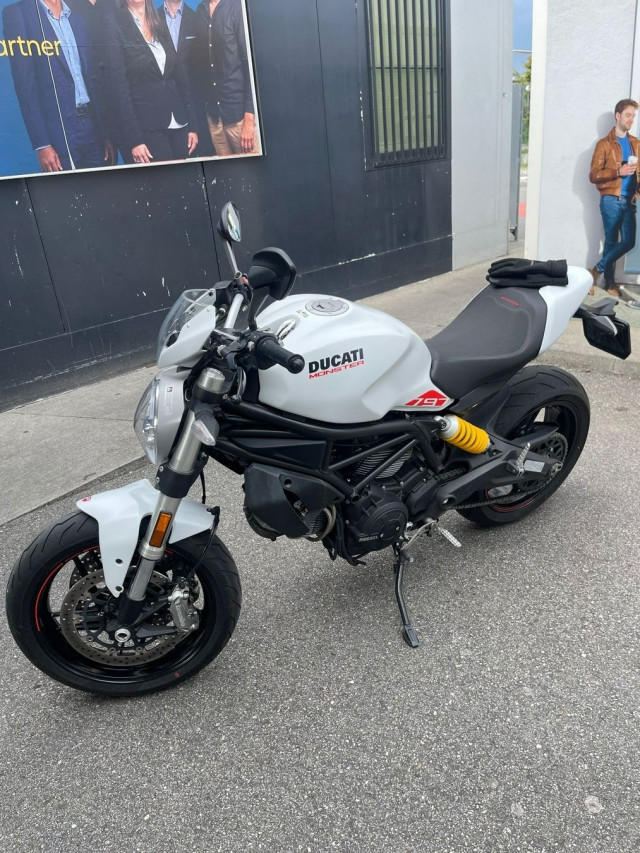 DUCATI Monster 797 Naked Occasion