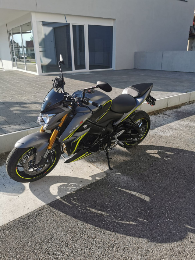 SUZUKI GSX-S 1000 A Naked Occasion