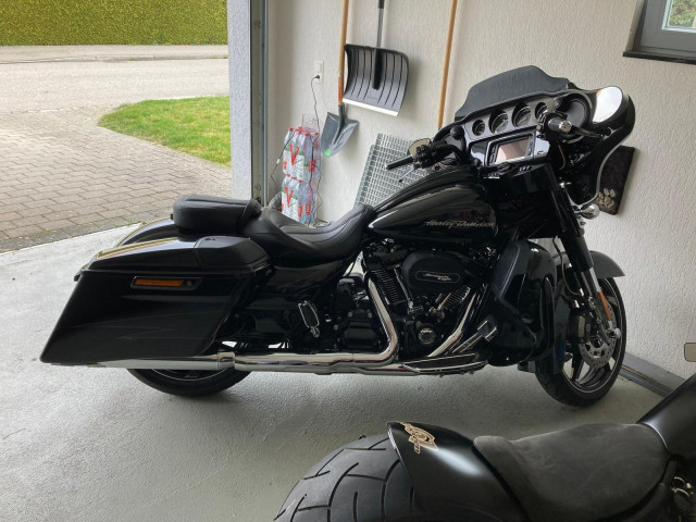 HARLEY-DAVIDSON FLHXSE 1868 CVO Street Glide Touring Occasion