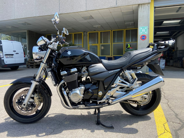 SUZUKI GSX 1400 Touring Occasion