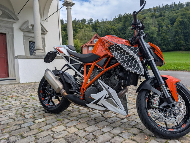 KTM 1290 Super Duke R Naked Occasion