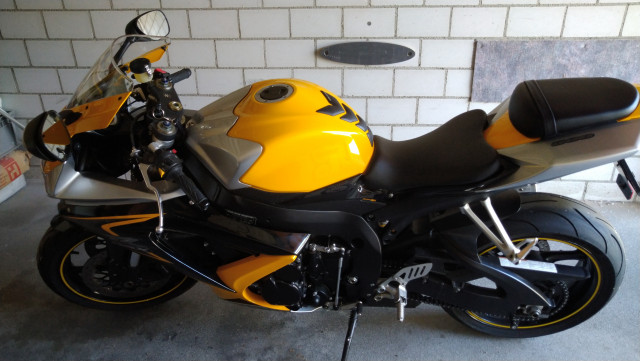 SUZUKI GSX-R 600 U3 Sport Occasion SUZUKI GSX-R 600 U3 Sport Occasion
