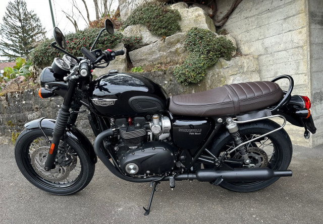 TRIUMPH Bonneville T120 Retro Usato