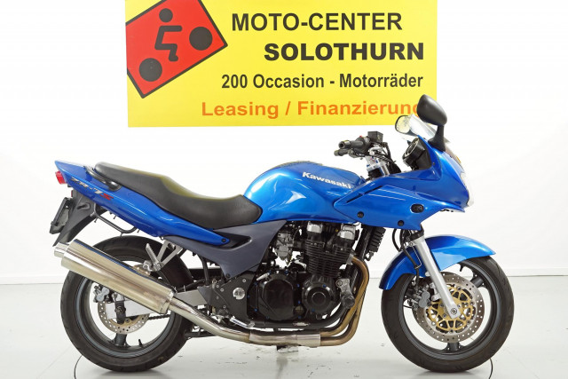 KAWASAKI ZR-7 Naked Occasion