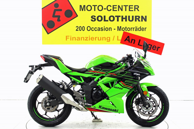 KAWASAKI Ninja 125 Sport Moto nuova