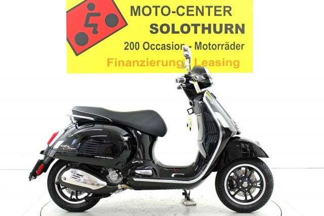 PIAGGIO Vespa GTS 300 HPE Scooter Moto nuova