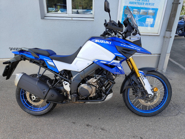 SUZUKI DL 1050 A V-Strom Enduro Demo vehicle