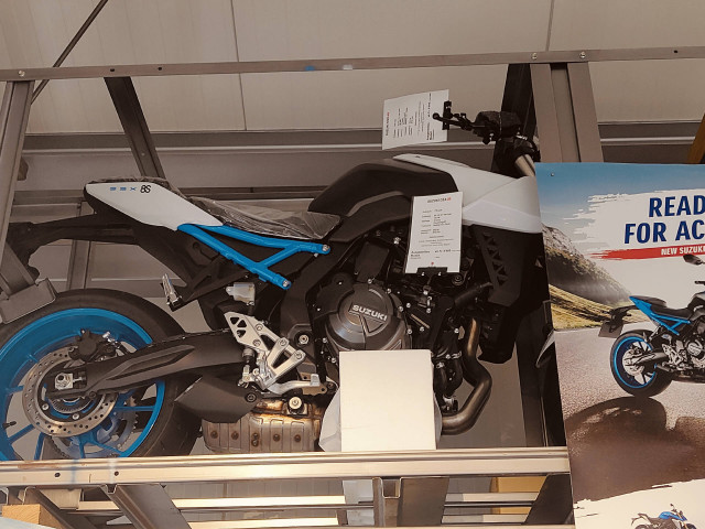 SUZUKI GSX-8S Naked Neufahrzeug