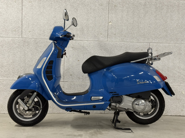PIAGGIO Vespa GTS 250 Roller Occasion