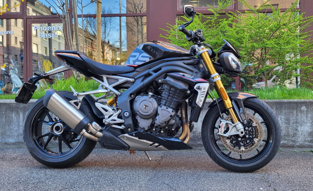 TRIUMPH Speed Triple 1200 RS Naked Used