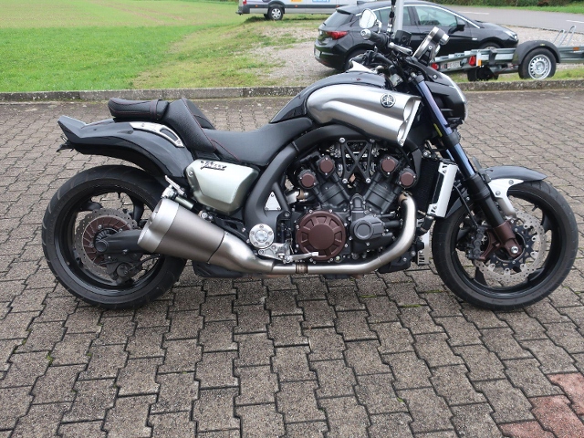 YAMAHA VMX 1700 V-Max Naked Used