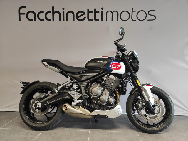 TRIUMPH Trident 660 Triple Tribute Edition Naked Occasion