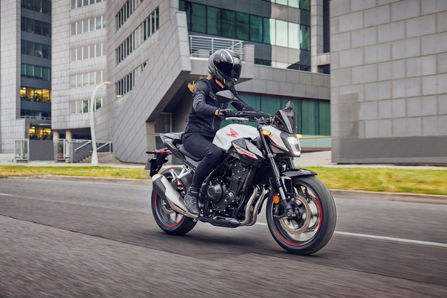 HONDA CB 500 Hornet Naked Neufahrzeug