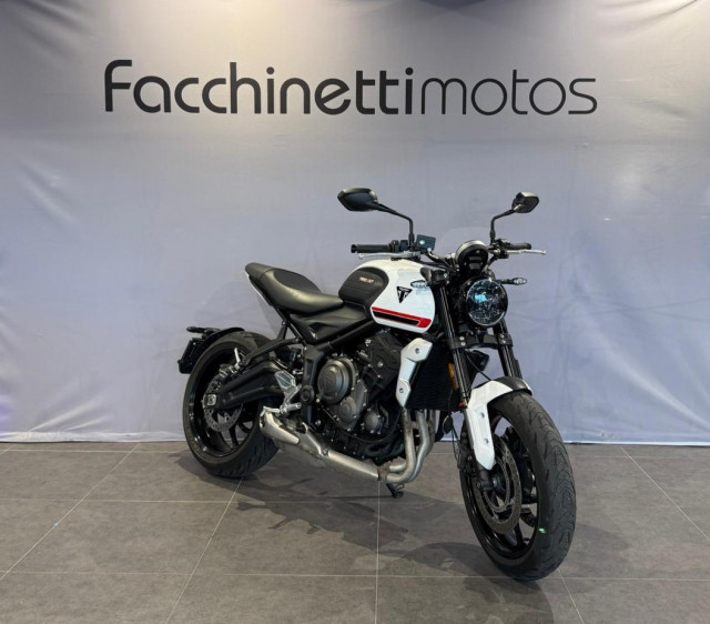 TRIUMPH Trident 660 Naked Vorführfahrzeug