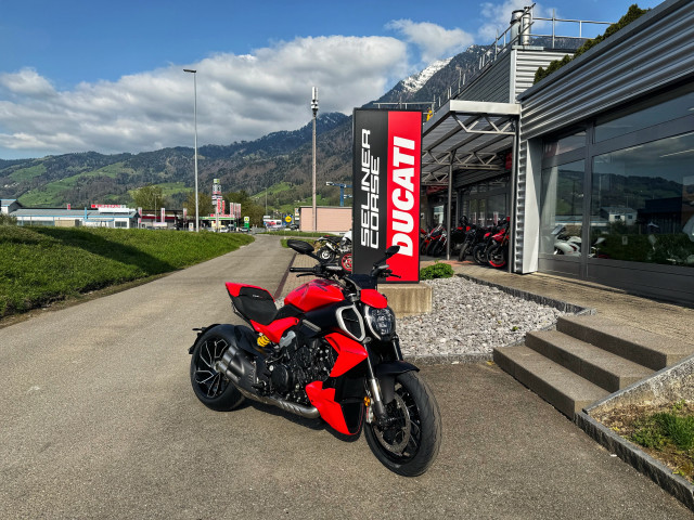 DUCATI Diavel 1160 V4 Naked Neufahrzeug