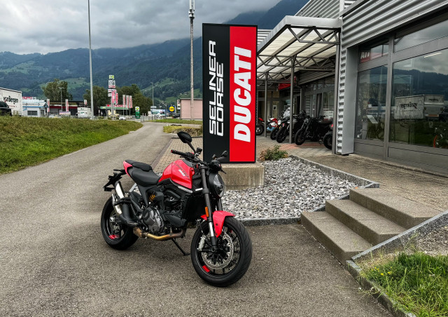 DUCATI Monster 950 Naked Demo vehicle