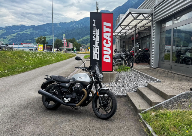 MOTO GUZZI V7 850 Stone Retro Occasion