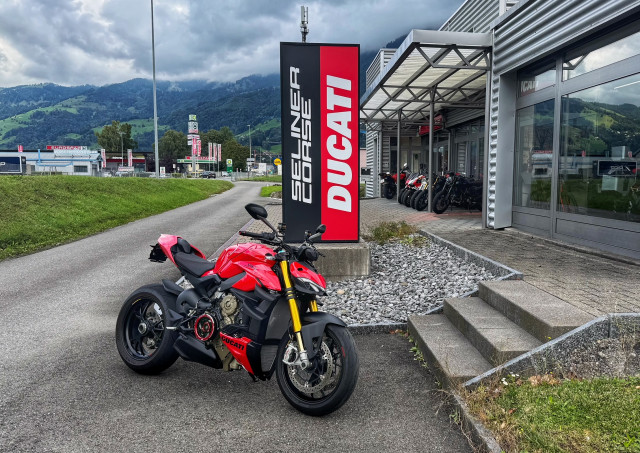 DUCATI Streetfighter 1103 V4 S Naked Occasion