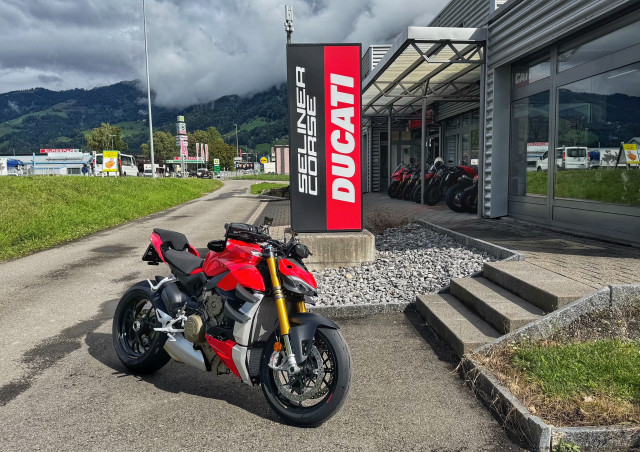 DUCATI Streetfighter 1103 V4 S Naked Occasion