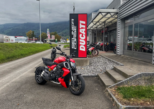 DUCATI Diavel 1160 V4 Naked Vorführfahrzeug