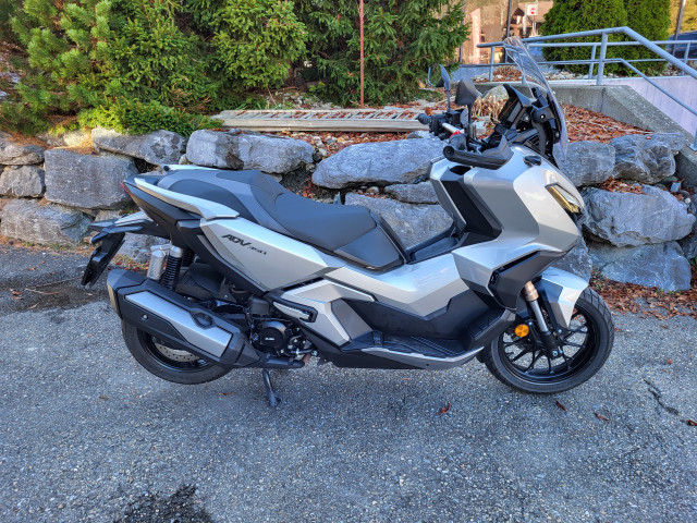 HONDA ADV 350 Roller Occasion