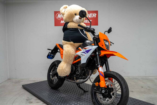 KTM 390 SMC R Supermoto Vorführfahrzeug