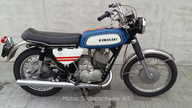 KAWASAKI A 1 250 Touring Occasion