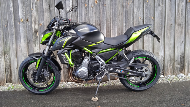KAWASAKI Z 650 Naked Occasion KAWASAKI Z 650 Naked Occasion