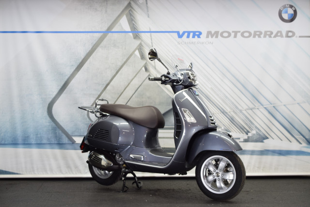 PIAGGIO Vespa GTS 300 HPE Touring Scooter Moto neuve