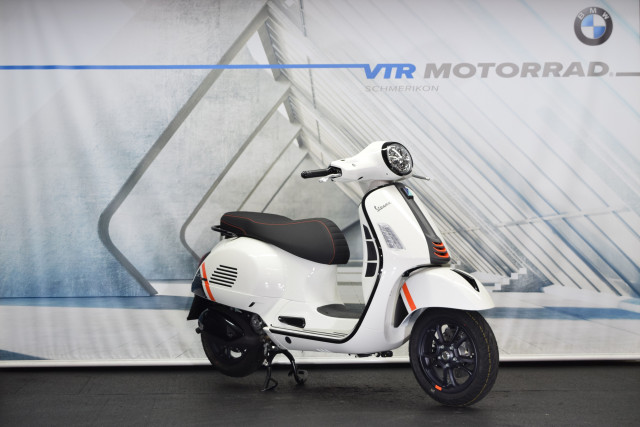 PIAGGIO Vespa GTS 300 HPE Super Sport Scooter New vehicle