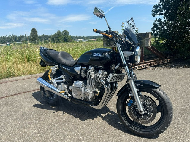 YAMAHA XJR 1300 Retro Usato