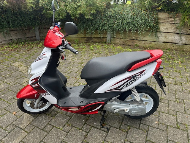 Moped Jog R 50 50cc Yamaha Jog R 50 Opinioni Jog FS Scooters - Main Image