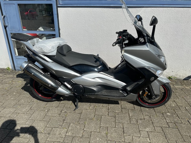 YAMAHA TMax 500 Scooter Used