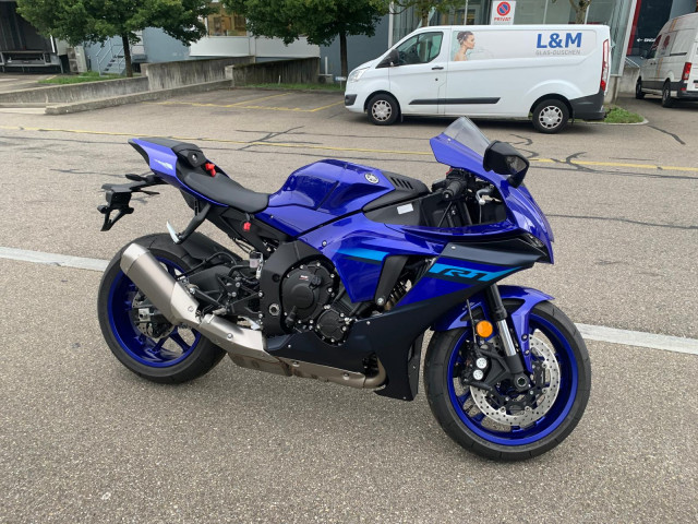 YAMAHA R1 Sport Tageseinlösung
