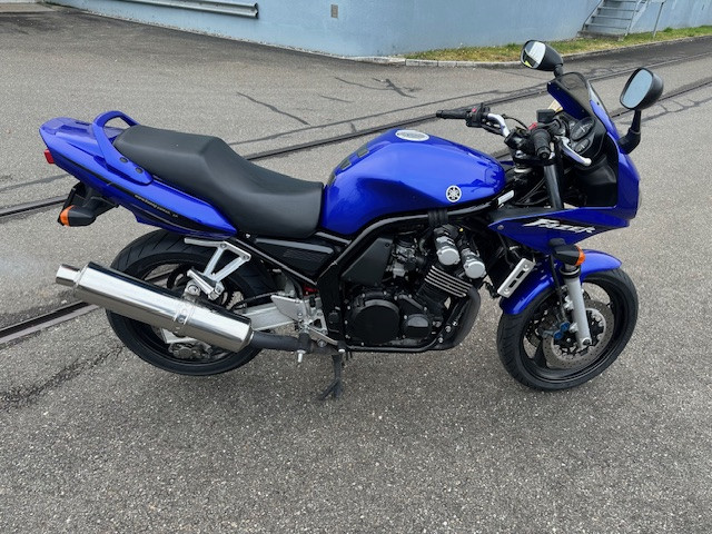 YAMAHA FZS 600 Fazer Touring Occasion