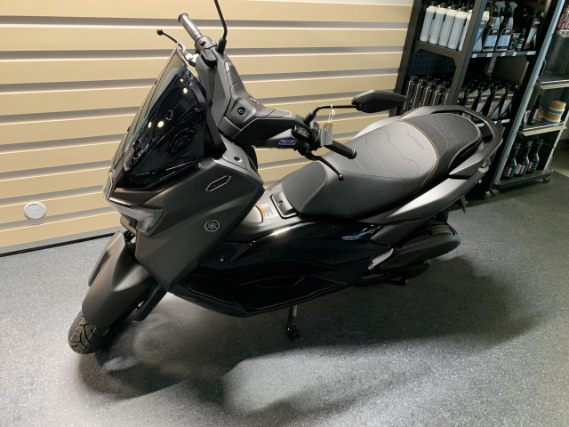 YAMAHA NMax 125 Tech Max Roller Tageseinlösung YAMAHA NMax 125 Tech Max Roller Tageseinlösung