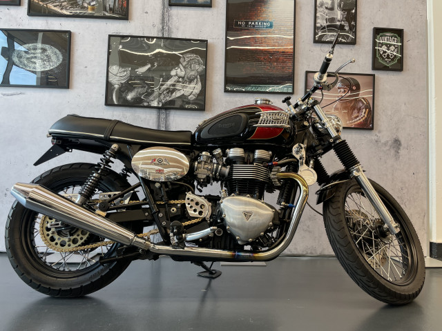 TRIUMPH Bonneville T100 Retro Usato