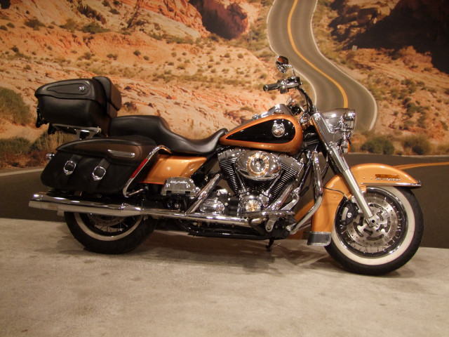 HARLEY-DAVIDSON FLHRC 1584 Road King Classic Touring Occasion