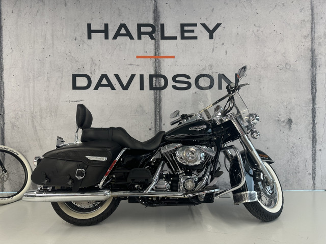 HARLEY-DAVIDSON FLHRC 1584 Road King Classic Touring Used