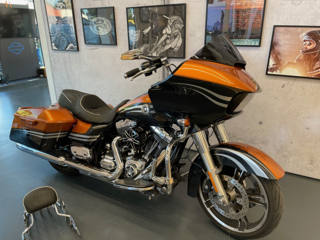 HARLEY-DAVIDSON FLTRXS 1690 Road Glide Special Touring Occasion