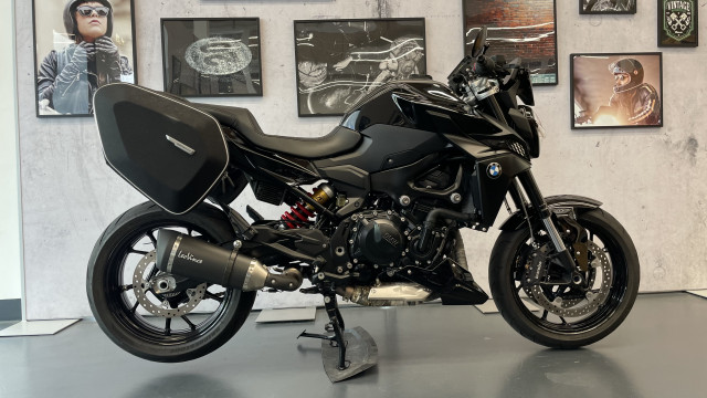 BMW F 900 R Naked Occasion
