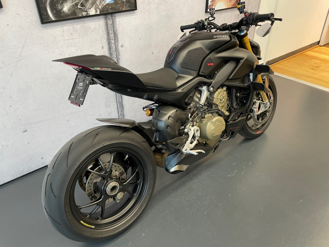 DUCATI Streetfighter 1103 V4 S Naked Occasion