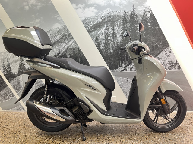 HONDA SH 125 Roller Vorführfahrzeug