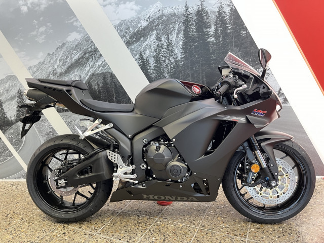 HONDA CBR 600 RR Sport New vehicle