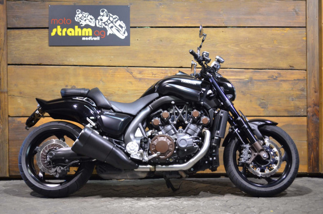 YAMAHA VMX 1700 V-Max Naked Usato