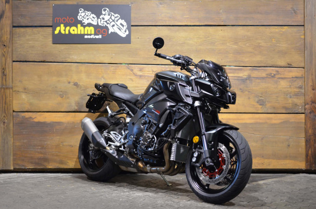 YAMAHA MT-10 Naked Occasion