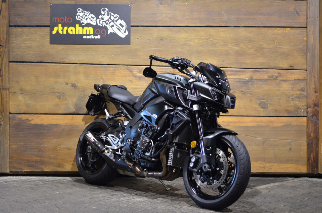 YAMAHA MT-10 Naked Occasion