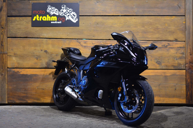 YAMAHA R7 Sport Neufahrzeug YAMAHA R7 Sport Neufahrzeug