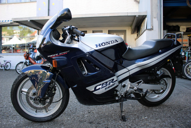 HONDA CBR 600 F Sport Usato