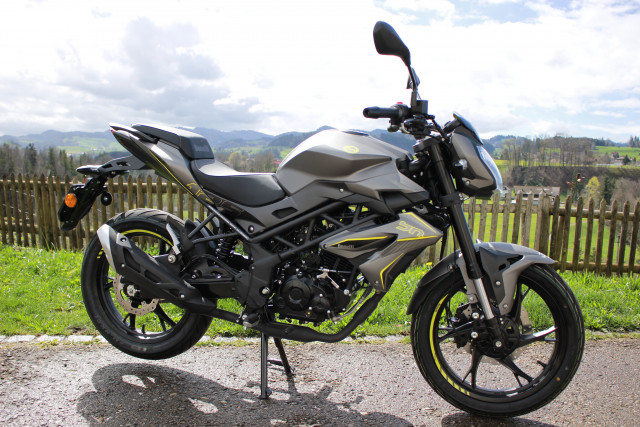 BENELLI BN 125 Naked Moto neuve
